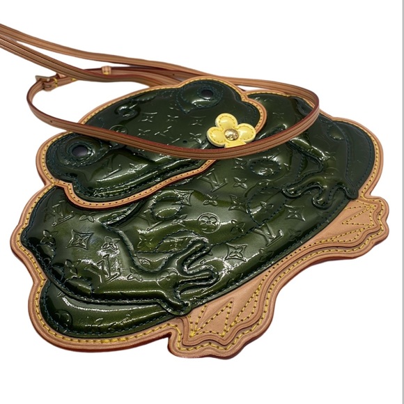 Limited Edition Louis Vuitton Conte de Fees Frog Crossbody - Picture 6 of 14